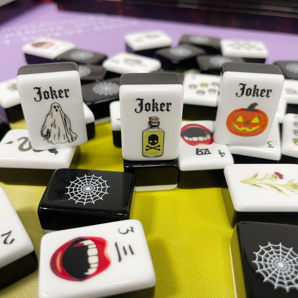 Halloween Haunt American Mahjong Set – 160 Tiles
